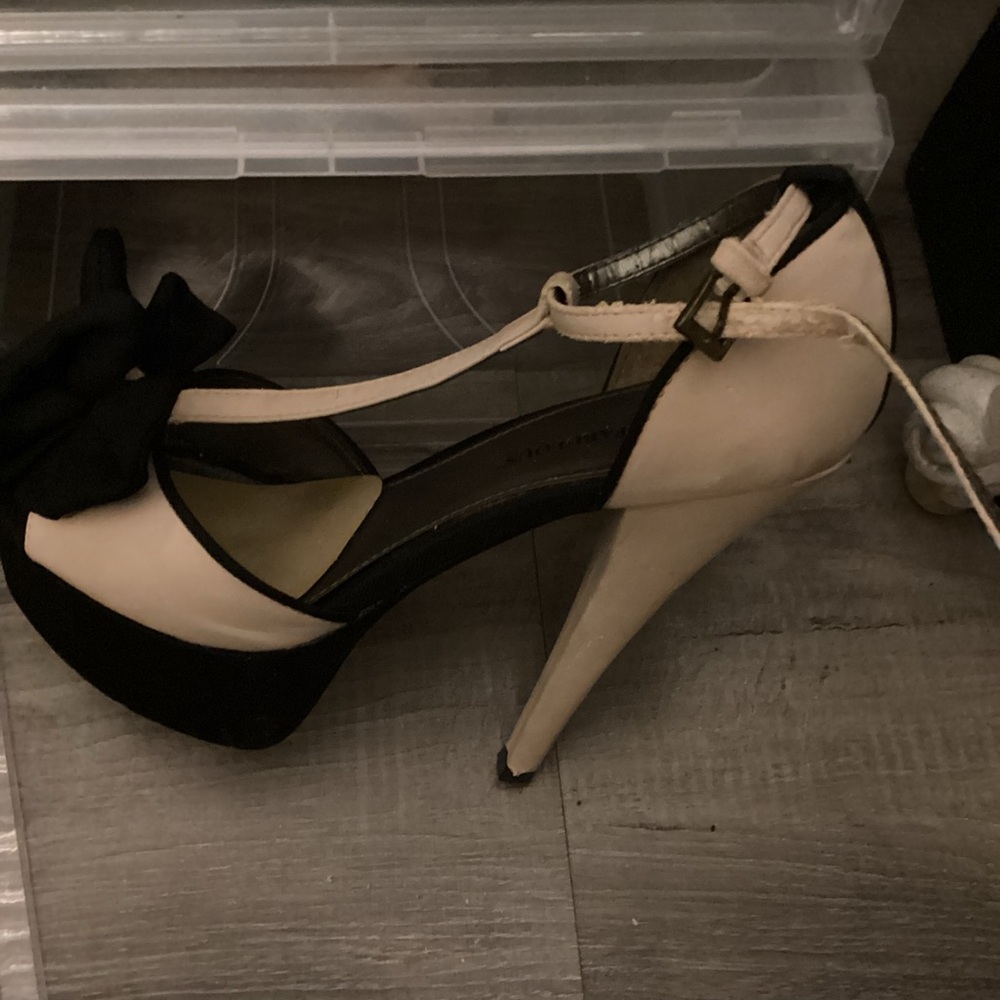JustFab Black and Cream Heels with Bow